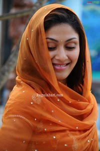 Manjari Fadnis Photo Gallery from Inkosari